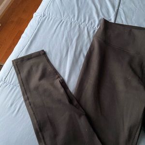 Black Fabletics Leggings.